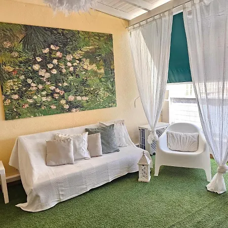 Appartement & Refreshing Pool Holidays Air-conditioning ,